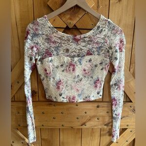 Mesh Crop lace Top. NWOT.